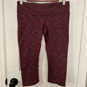 Alo Yoga Size L Large Cropped Variegated Maroon and Blue Leggings